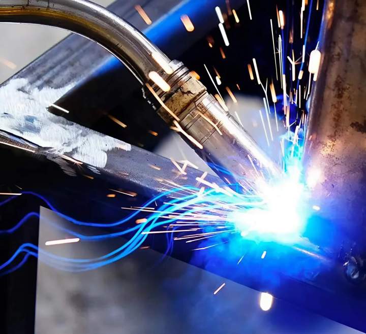 L'art du métal par Théo Laplaze.